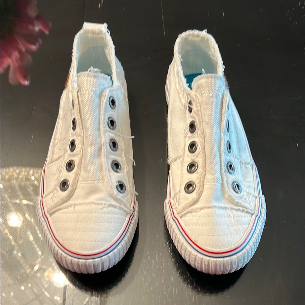 Blowfish White Sneakers with Unique Eyelet Design